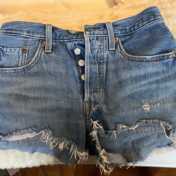 Levi’s 501 jean shorts - Picture 1 of 2